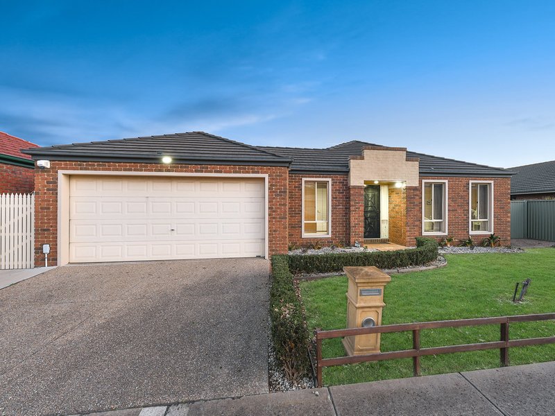 Photo - 21 Hunt Club Boulevard, Cranbourne East VIC 3977 - Image 20