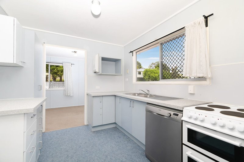 Photo - 21 Hunter Street, Woodridge QLD 4114 - Image 3