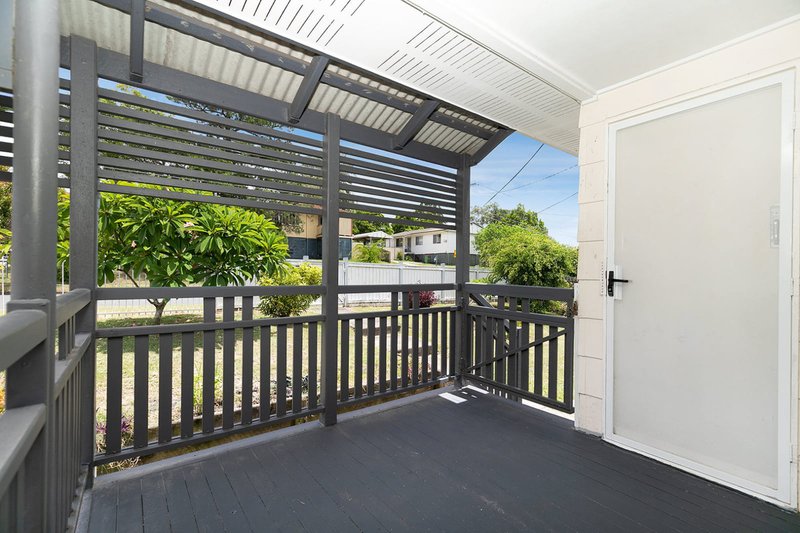 Photo - 21 Hunter Street, Woodridge QLD 4114 - Image 10