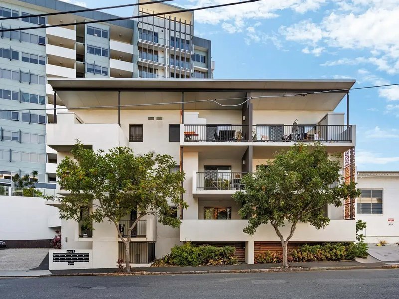 Photo - 2/1 Hurworth Street, Bowen Hills QLD 4006 - Image 13