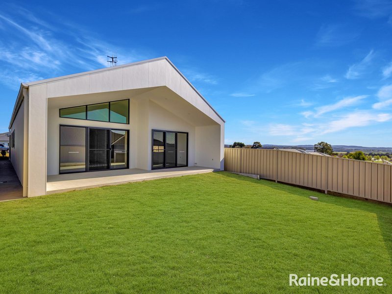 Photo - 21 Ignatius Place, Kelso NSW 2795 - Image 16