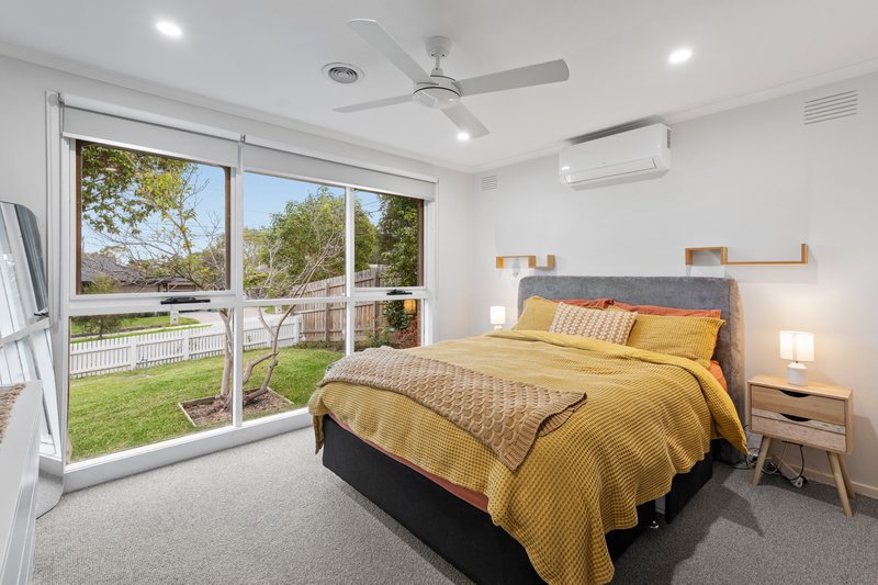 Photo - 21 Illawara Crescent, Bayswater North VIC 3153 - Image 7