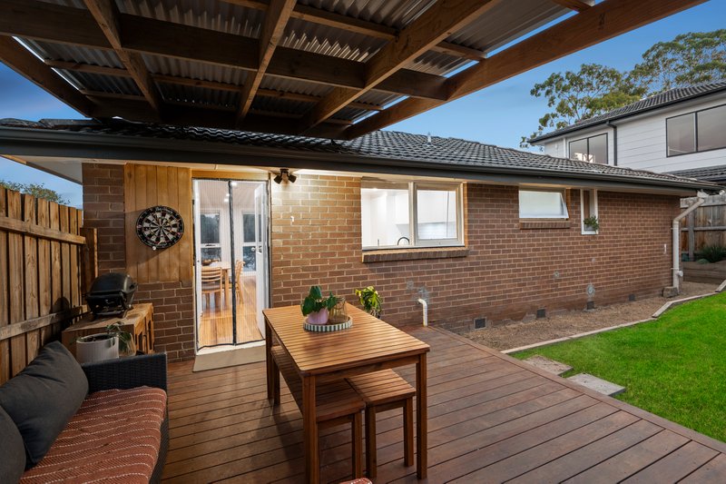 Photo - 21 Illawara Crescent, Bayswater North VIC 3153 - Image 14