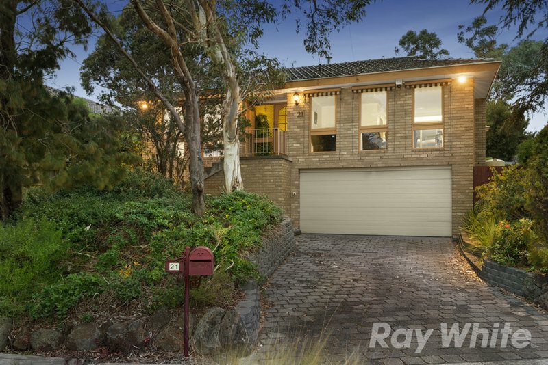 21 Ingleside Crescent, Glen Waverley VIC 3150