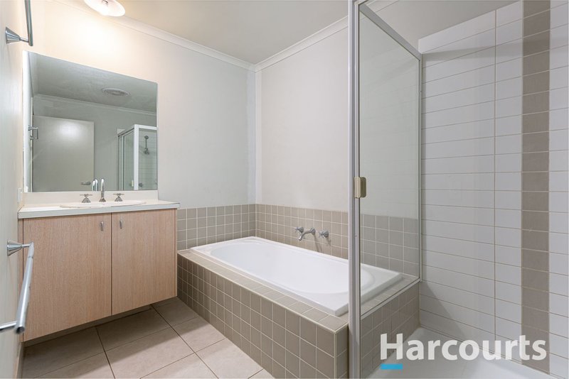 Photo - 21 Ivory Crescent, Springvale South VIC 3172 - Image 5