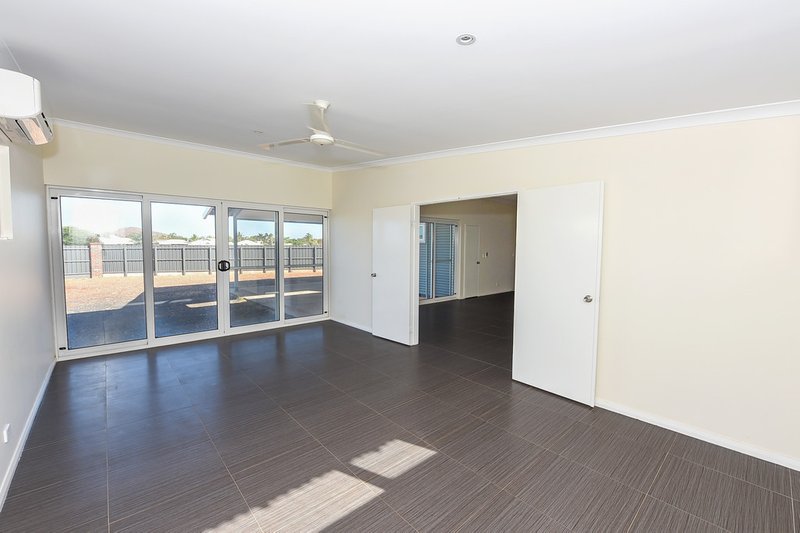 Photo - 21 Jadura Crescent, Baynton WA 6714 - Image 12