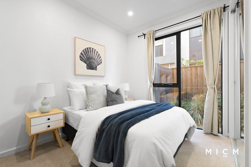 Photo - 21 Jago Road, Port Melbourne VIC 3207 - Image 8