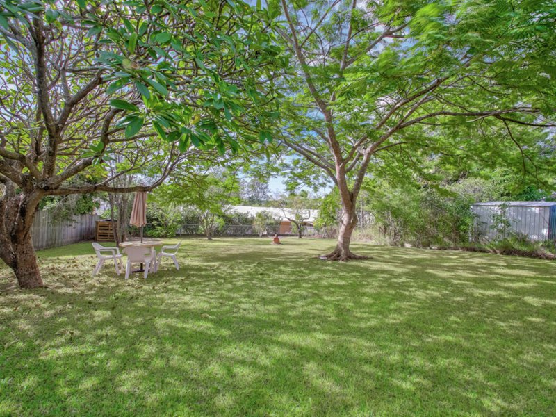 Photo - 21 Janelle Street, Aspley QLD 4034 - Image 12