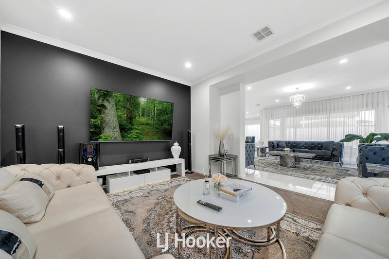 Photo - 21 Jaylie Street, Clyde North VIC 3978 - Image 21