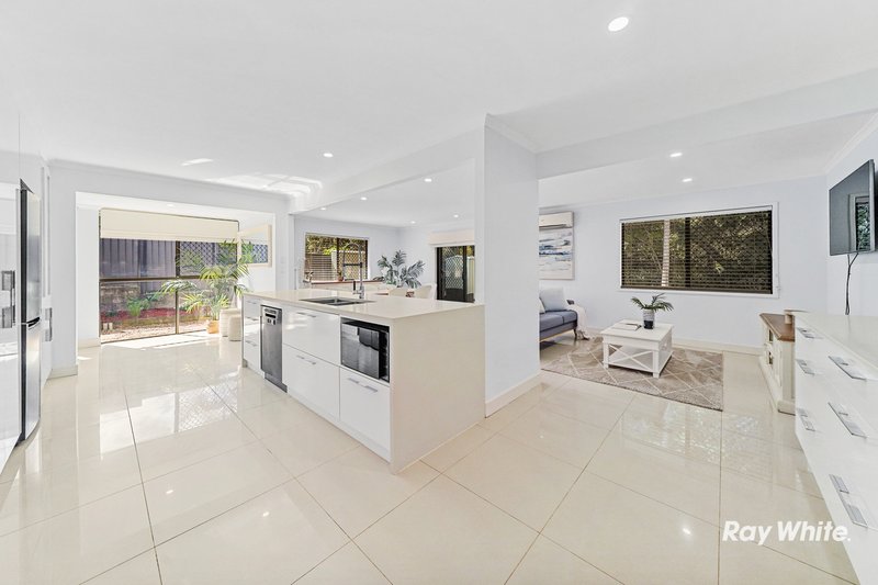 Photo - 21 Jeanette Avenue, Springwood QLD 4127 - Image 1