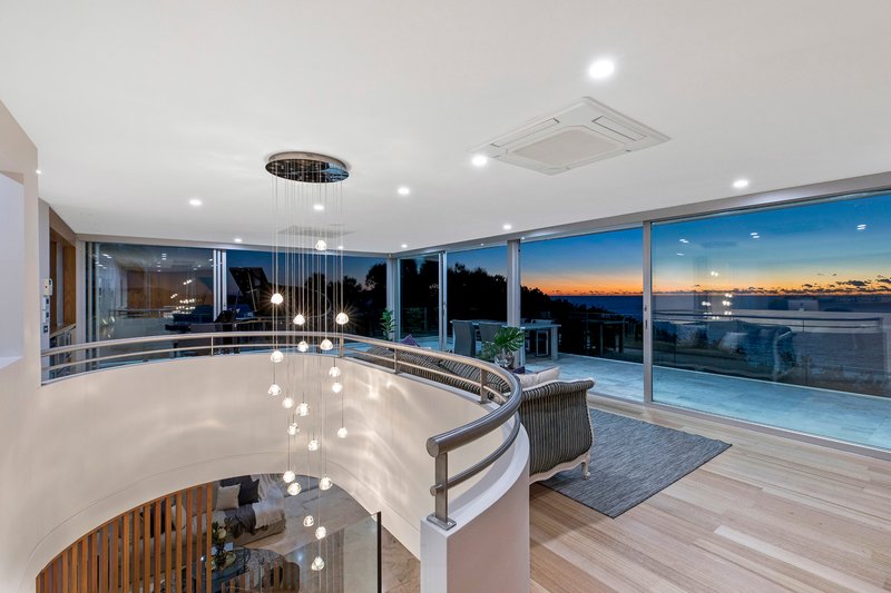 Photo - 21 John Gray Close, Terrigal NSW 2260 - Image 4