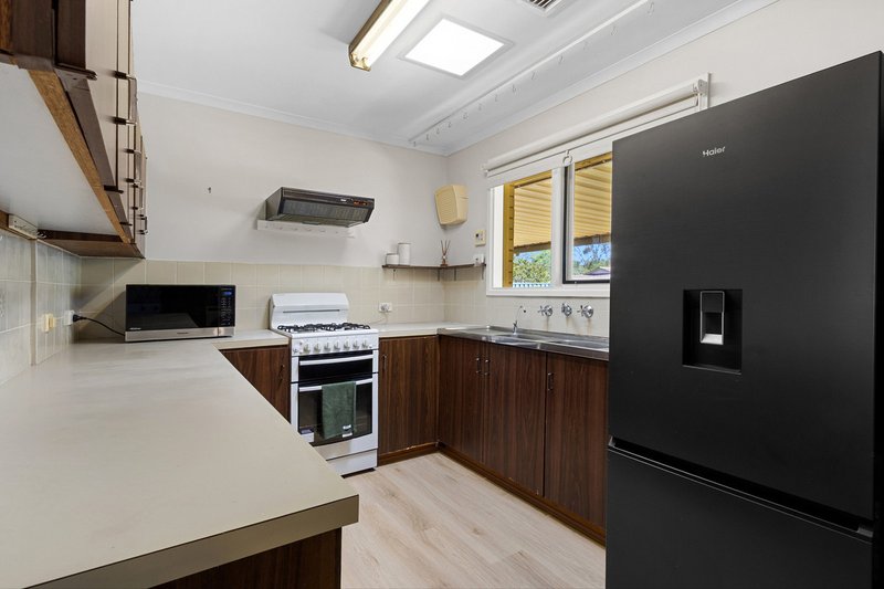 Photo - 21 Jones Crescent, Elizabeth East SA 5112 - Image 7