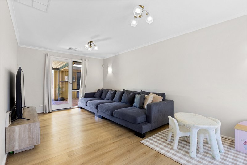 Photo - 21 Jones Crescent, Elizabeth East SA 5112 - Image 14