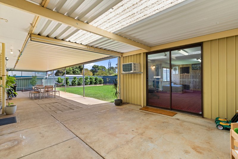 Photo - 21 Jones Crescent, Elizabeth East SA 5112 - Image 21