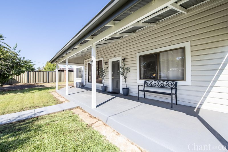 Photo - 21 Jubilee Street, Dubbo NSW 2830 - Image 2