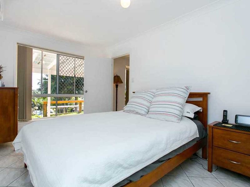 Photo - 21 Kambalda Ct , Worongary QLD 4213 - Image 6