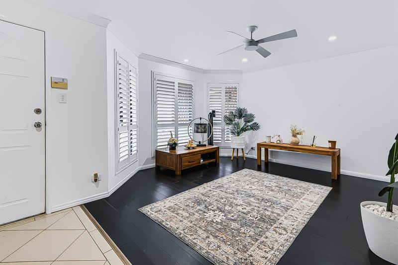 Photo - 21 Karajini Crescent, Parkinson QLD 4115 - Image 3
