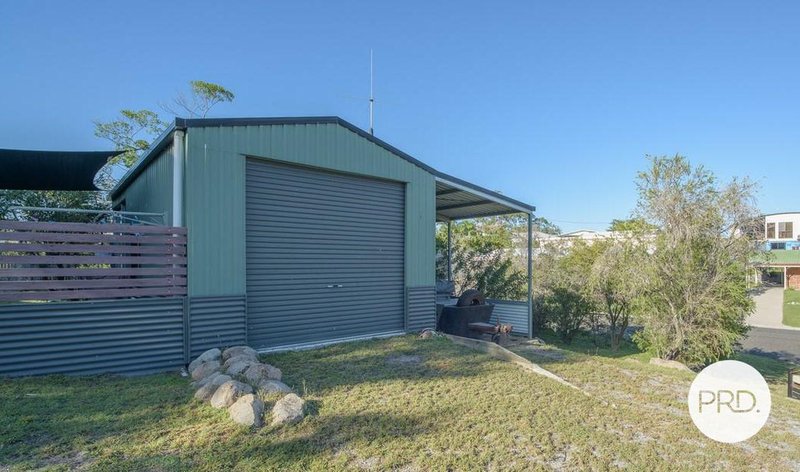 Photo - 21 Keating Street, Tannum Sands QLD 4680 - Image 15