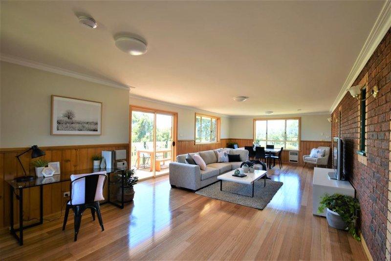 Photo - 21 Keegan Rise, Deloraine TAS 7304 - Image 6