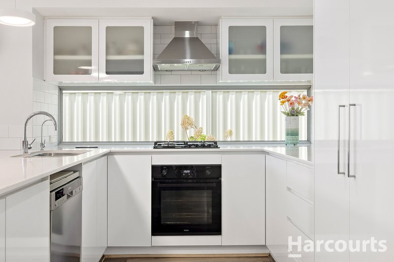 Photo - 21 Kellerberrin Turn, Dawesville WA 6211 - Image 4