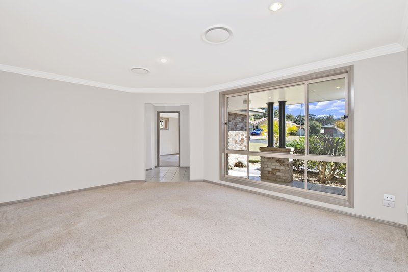 Photo - 21 Kendall Crescent, Bonny Hills NSW 2445 - Image 6