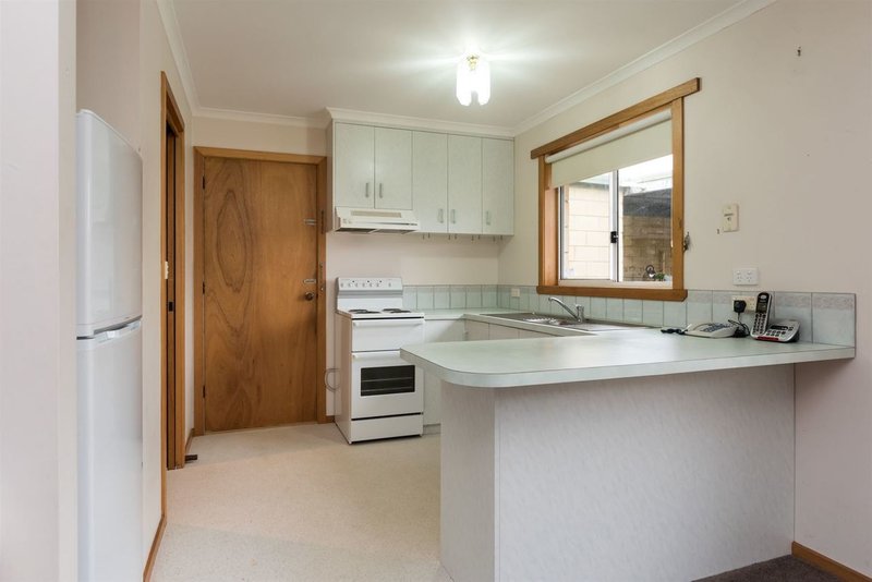 Photo - 2/1 Kentish Street, Penguin TAS 7316 - Image 3