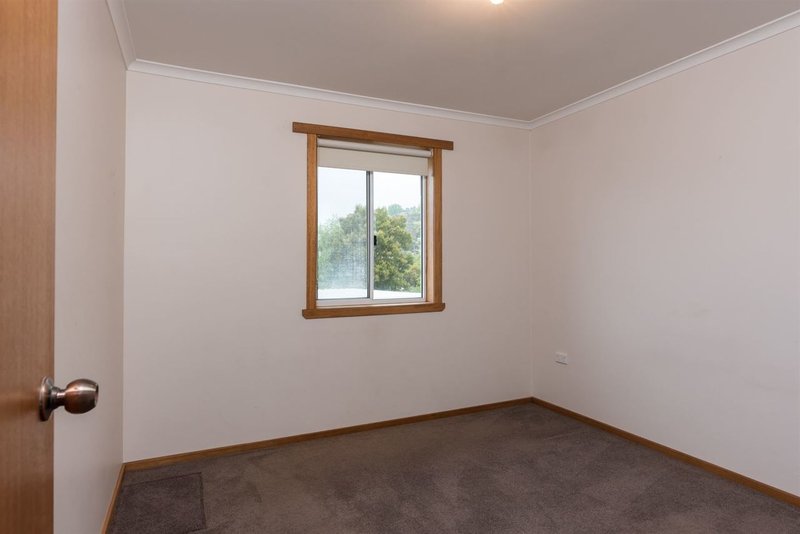 Photo - 2/1 Kentish Street, Penguin TAS 7316 - Image 7