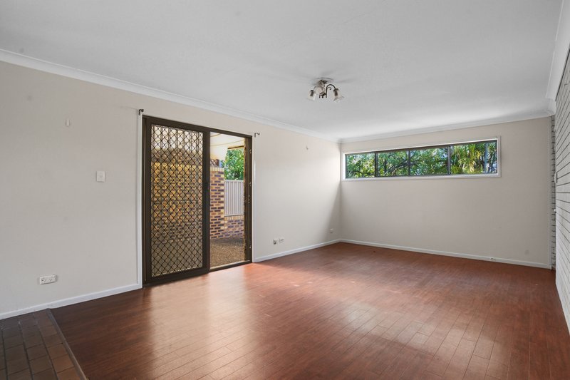 Photo - 2/1 Killarney Crescent, Capalaba QLD 4157 - Image 5