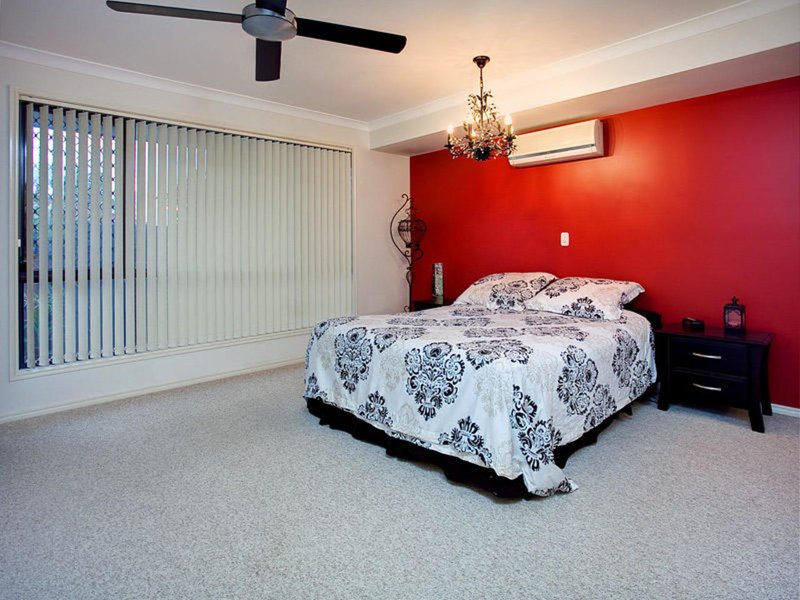 Photo - 21 Kingma Crescent, Caboolture QLD 4510 - Image 9