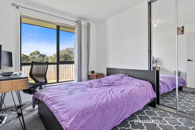 Photo - 21 Kingsgate Circle, Huntingfield TAS 7055 - Image 13