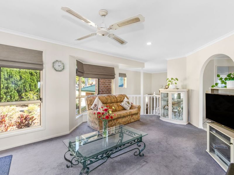 Photo - 21 Kintyre Crescent, Banora Point NSW 2486 - Image 7