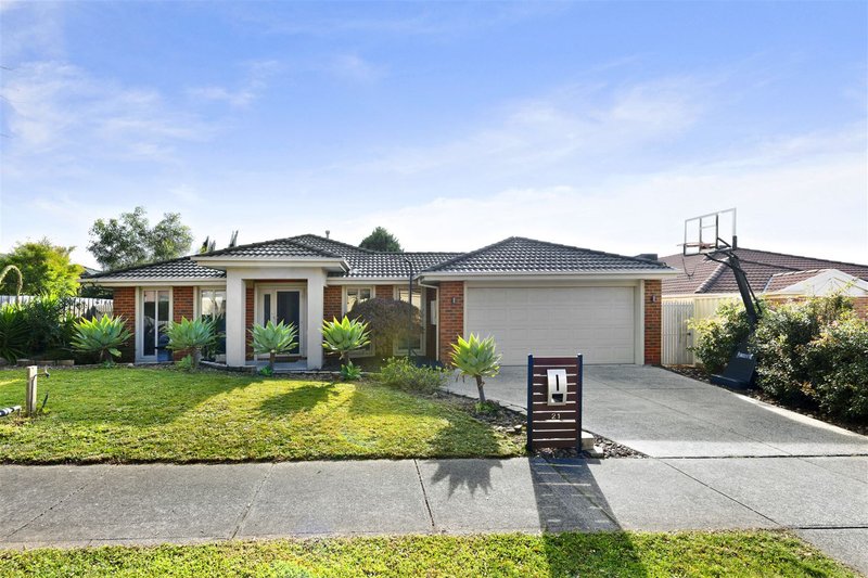 21 Kippenross Drive, Narre Warren South VIC 3805