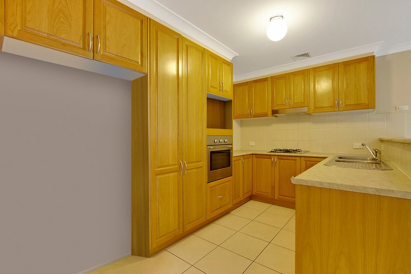 Photo - 21 Kirkton Place, Beaumont Hills NSW 2155 - Image 3