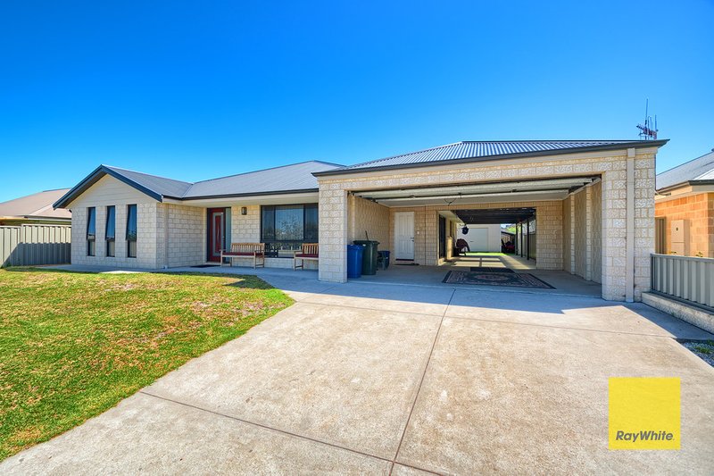 21 Kitcher Parade, Mckail WA 6330