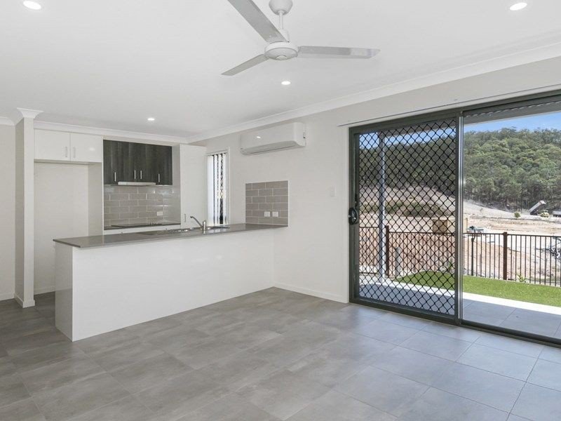 Photo - 2/1 Kjay Close, Bahrs Scrub QLD 4207 - Image 3