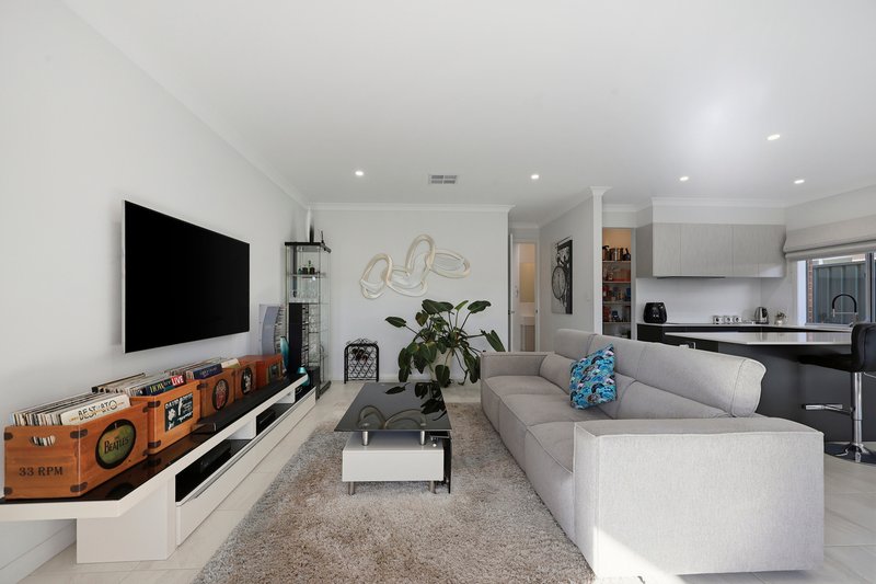 Photo - 21 Kookaburra Boulevard, Encounter Bay SA 5211 - Image 6