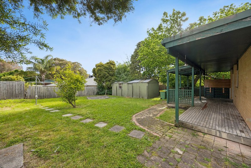 Photo - 21 Krowera Street, Mooroolbark VIC 3138 - Image 6