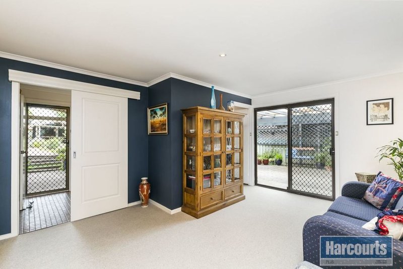 Photo - 21 Kurnabinna Terrace, Hallett Cove SA 5158 - Image 8