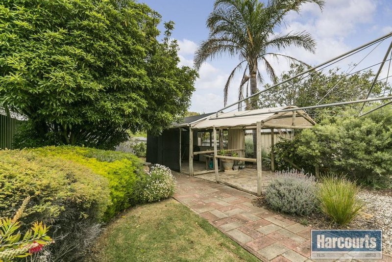 Photo - 21 Kurnabinna Terrace, Hallett Cove SA 5158 - Image 14