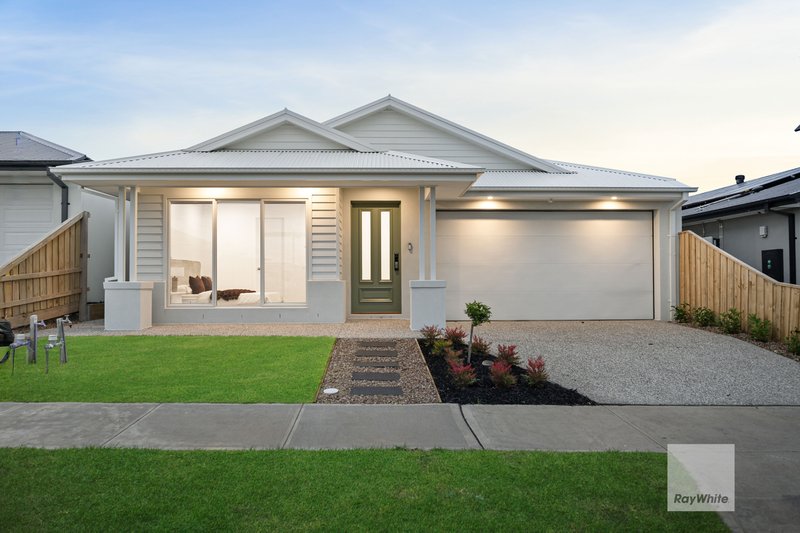 Photo - 21 Kurrajong Road, Mickleham VIC 3064 - Image 1