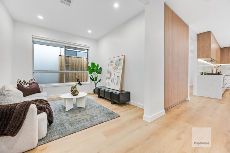 Photo - 21 Kurrajong Road, Mickleham VIC 3064 - Image 2