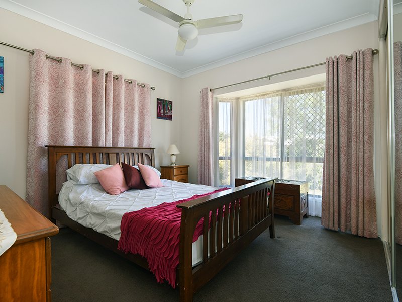 Photo - 21 Lancaster Court, Top Camp QLD 4350 - Image 10
