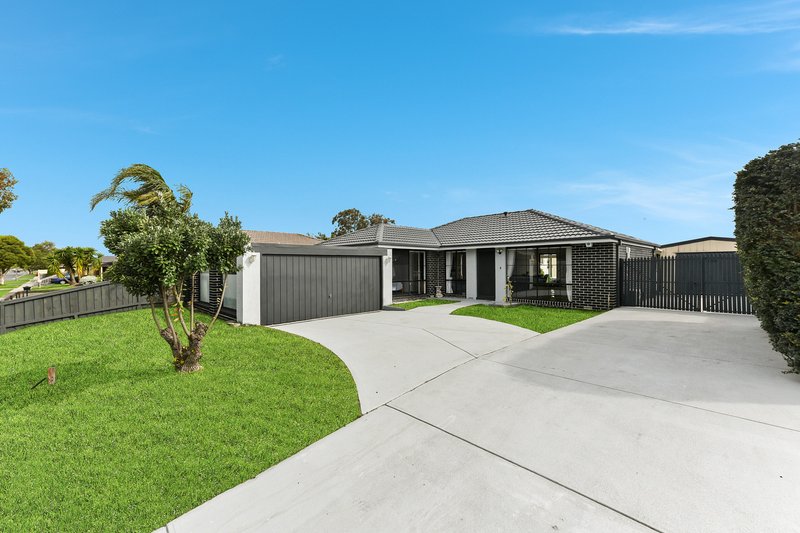 21 Lansell Drive, Cranbourne North VIC 3977