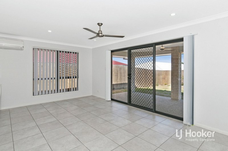 Photo - 21 Latham Street, Yarrabilba QLD 4207 - Image 3