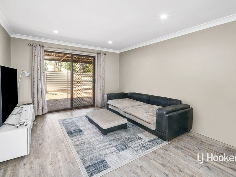 Photo - 2/1 Latz Crescent, Larapinta NT 0875 - Image 2