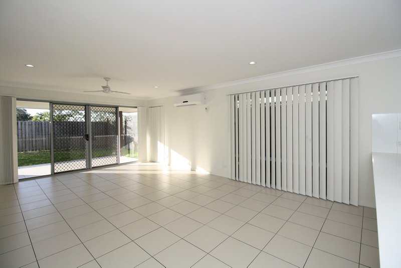 Photo - 21 Lawson Road, Urraween QLD 4655 - Image 3