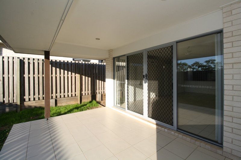 Photo - 21 Lawson Road, Urraween QLD 4655 - Image 11