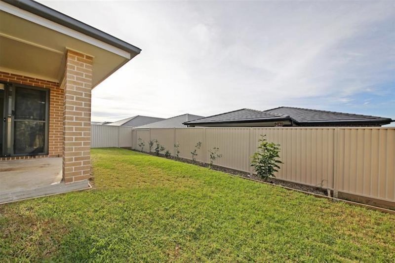 Photo - 21 Leeds Street, Oran Park NSW 2570 - Image 7