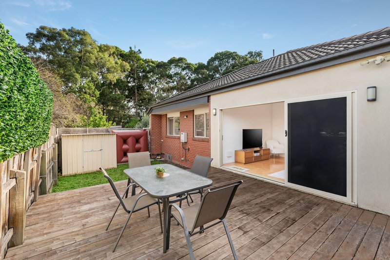 Photo - 2/1 Leslie Court, Clayton South VIC 3169 - Image 9