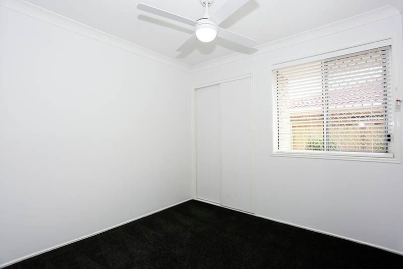 Photo - 21 Lewis Place, Calamvale QLD 4116 - Image 7